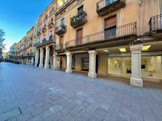 Local Comercial a Centre Vila. Gran local de 290m2 en el centro de vilafranca del penedès