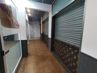 Location Local commercial à La Girada. Local comercial en alquiler zona girada