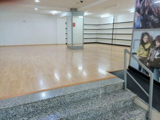 Alquiler Local Comercial en Centre Vila. Local comercial en rambla de vilafranca del pened�s