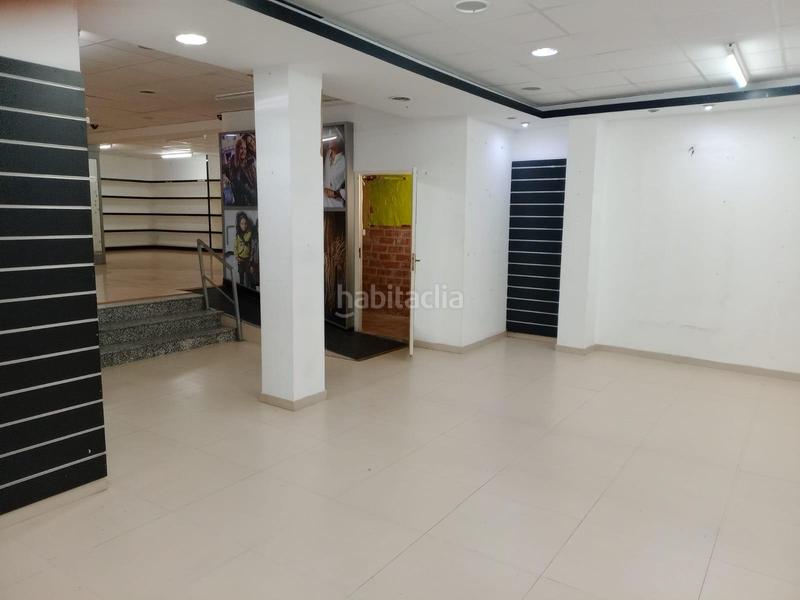 Foto a3b7cc0c-4e10-4a4d-a7e0-73ce3d69b412. Alquiler local comercial  en rambla en Vilafranca del Penedès