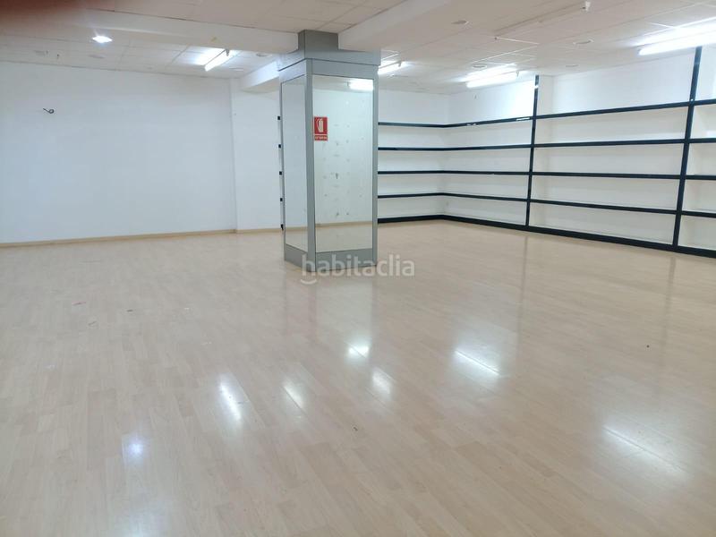 Foto bf6eb9da-ceb1-453b-9627-90de8fc4f943. Alquiler local comercial  en rambla en Vilafranca del Penedès