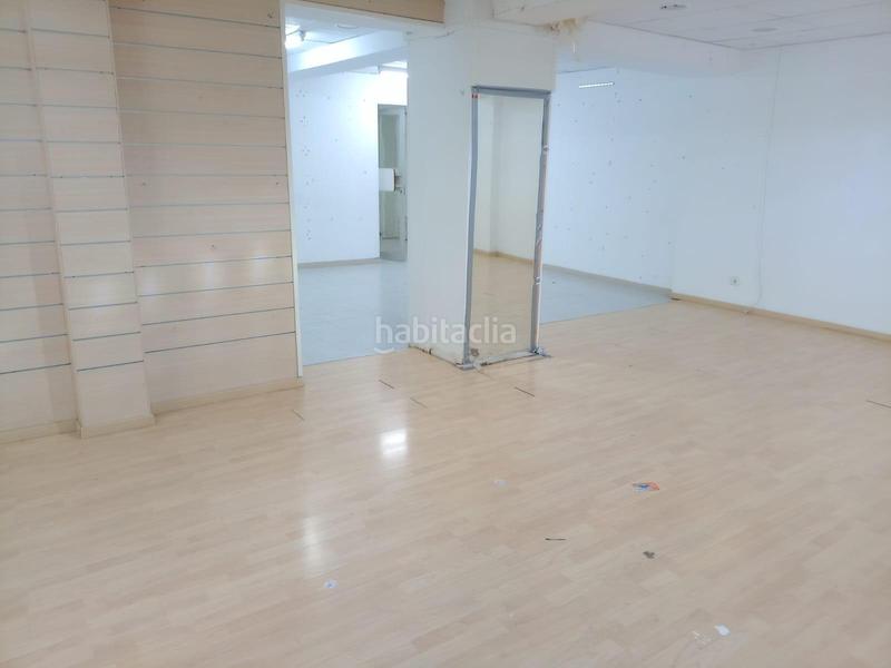 Foto cd7ad488-7aca-4381-b7ba-b47212136a75. Alquiler local comercial  en rambla en Vilafranca del Penedès