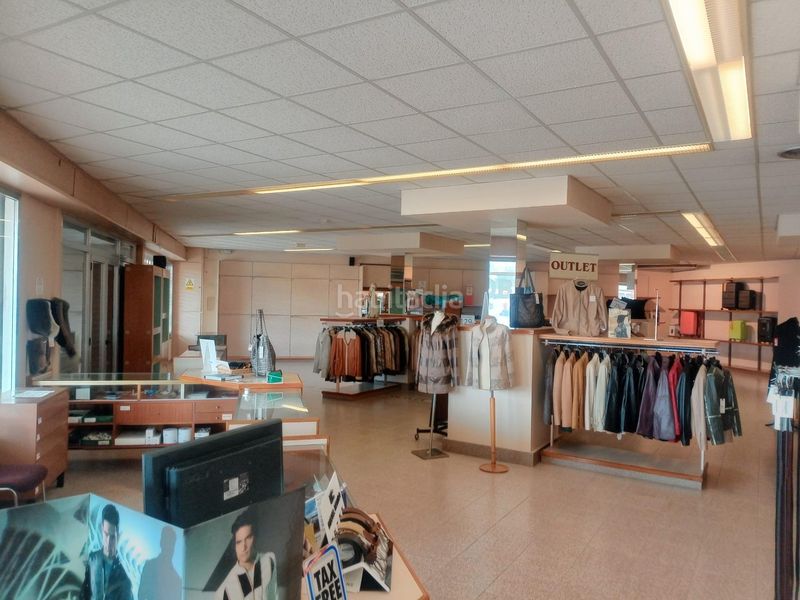 Foto 918a0f6e-2454-4568-bce0-4c6c7226e0a1. Lloguer local comercial a Coma-ruga platja Coma-ruga