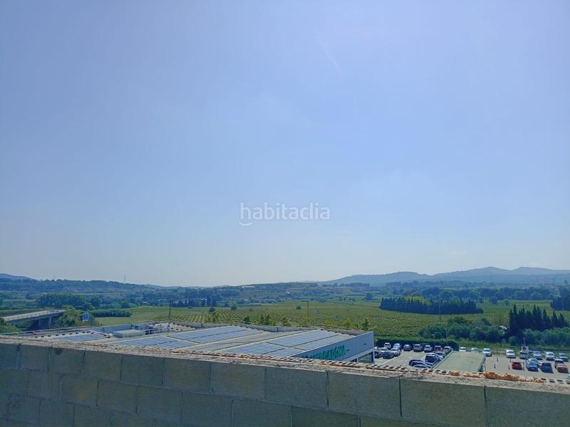 Foto b92de908-d57d-4a3e-a42b-afbedbe6a3e8. Dúplex duplex en venda barri La Girada en La Girada Vilafranca del Penedès