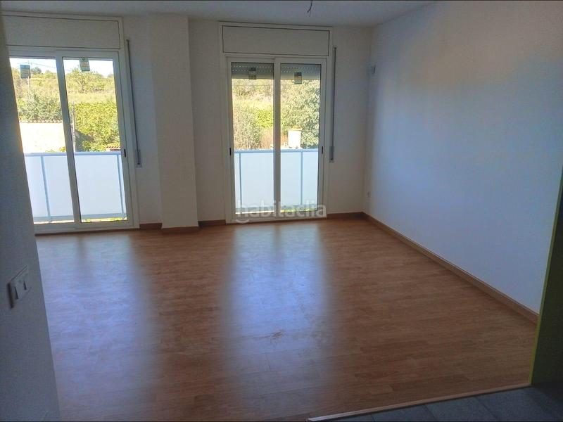 Foto 1242b1d0-24e7-4651-b5d6-ce8b885c2569. Miete zweistöckige wohnung mit pool in Sant Martí Sarroca