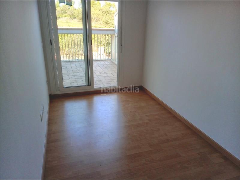 Foto 28acb4a0-18a1-46a9-bcad-e74c1bd44d1e. Miete zweistöckige wohnung mit pool in Sant Martí Sarroca