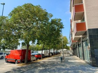 Appartement  Carrer dels xicots de vilafranca. Pis de 4 habitacions zona girada
