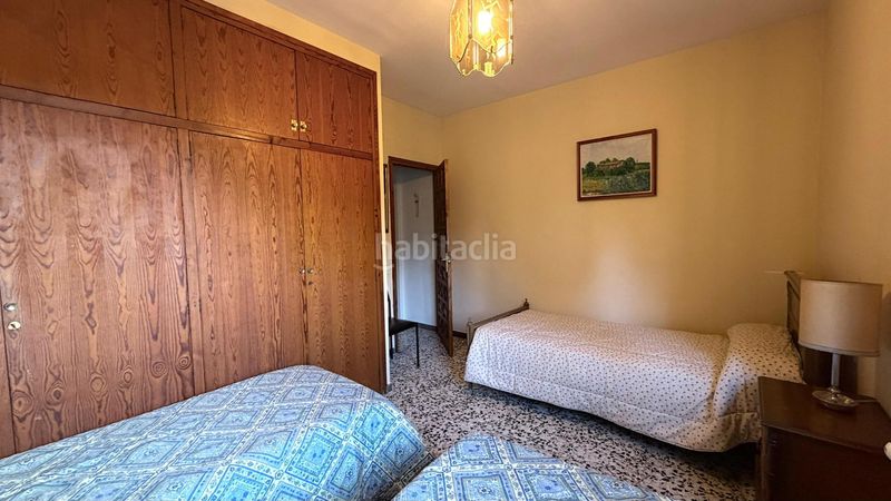 Foto 220d3bf0-819f-41e8-b47f-265387555b94. Casa amb aparcament piscina a Llacuna (La)