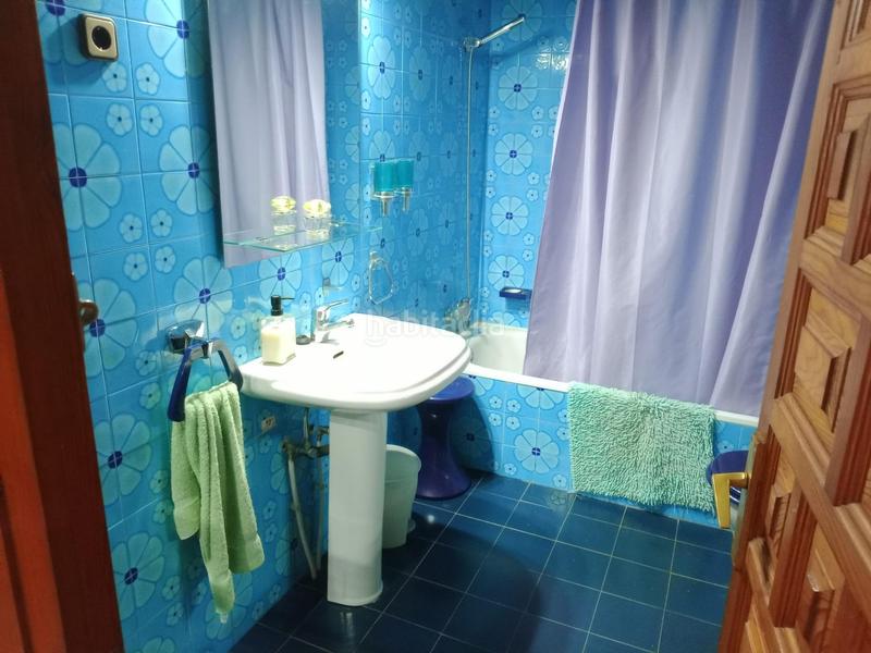 Foto 24e220b5-28b9-4ce4-9aff-ffb8c71f1336. House with heating parking pool in Llacuna (La)