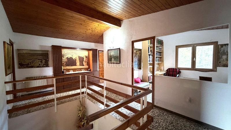 Foto 4d9b650b-9be7-4dbb-884b-2ba670dd46a3. Casa amb aparcament piscina a Llacuna (La)