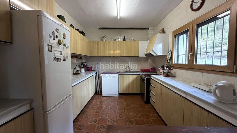 Foto 8f8ac9d5-e3c3-47cd-89eb-7183b2e3285d. Casa amb aparcament piscina a Llacuna (La)