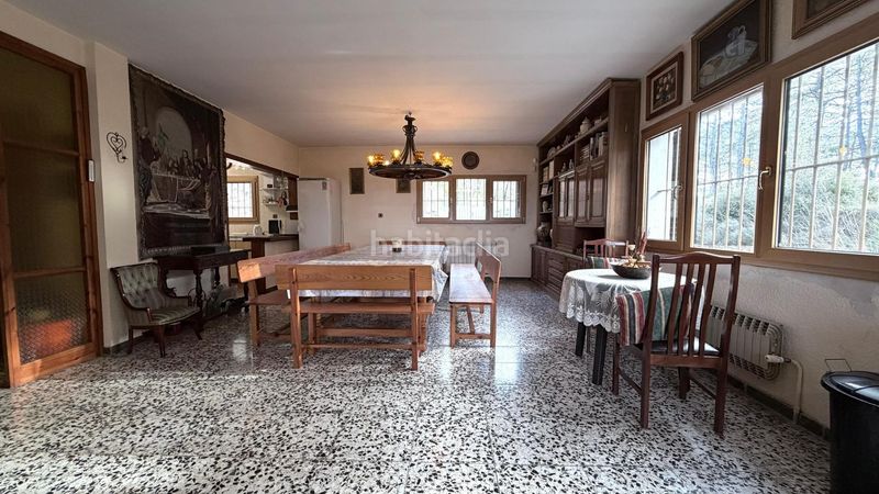 Foto 9fe1b4eb-531e-4228-aea1-1987df29668a. Casa amb aparcament piscina a Llacuna (La)