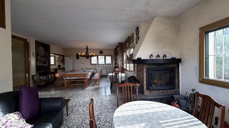 Foto a3473905-b096-4443-bfd8-33e59c170f8a. Casa amb aparcament piscina a Llacuna (La)