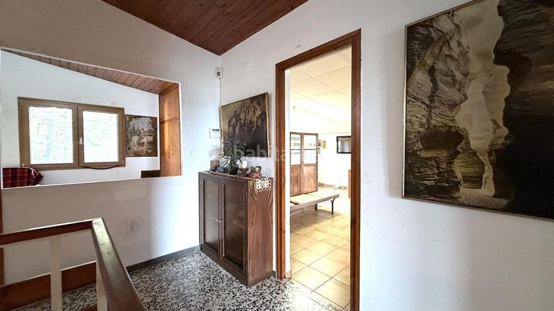 Foto c75ae2c5-318d-4156-a42c-a1b97f3b6782. Casa amb aparcament piscina a Llacuna (La)