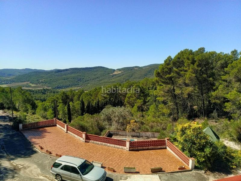 Foto c8d6f44f-667f-4a3d-9969-5051018305cc. House with heating parking pool in Llacuna (La)