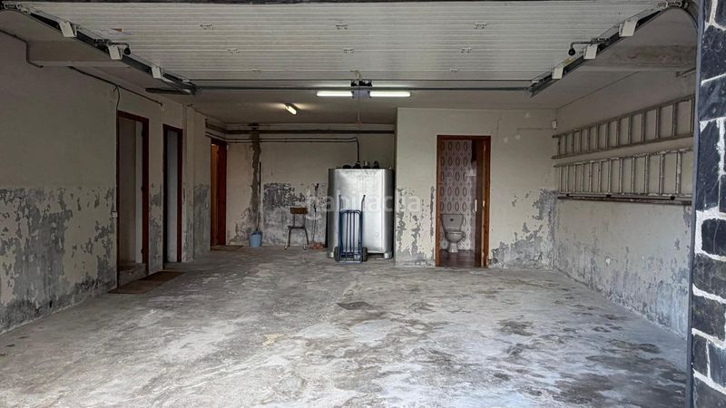 Foto f4c26888-dcd7-4f08-9137-20c333a29060. Casa amb aparcament piscina a Llacuna (La)