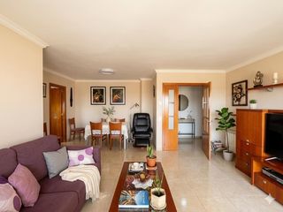 Pis  Carrer melzo. Piso en la girada por 280.000