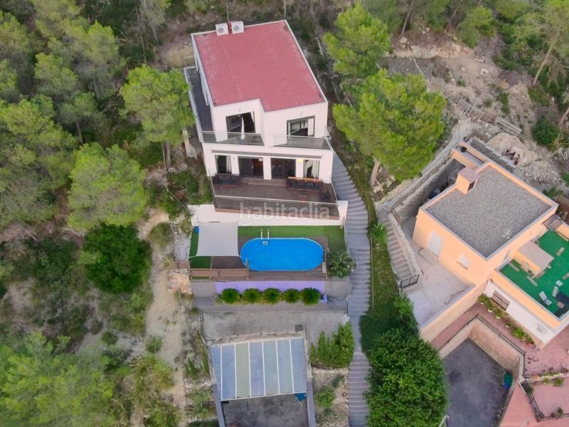 Foto 2416918b-37f2-402b-a7c1-1b22451320ab. Casa amb aparcament piscina a Olivella