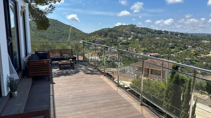 Foto 2c947fa8-f18e-46cf-b714-38dd1c3cbbba. Casa amb aparcament piscina a Olivella