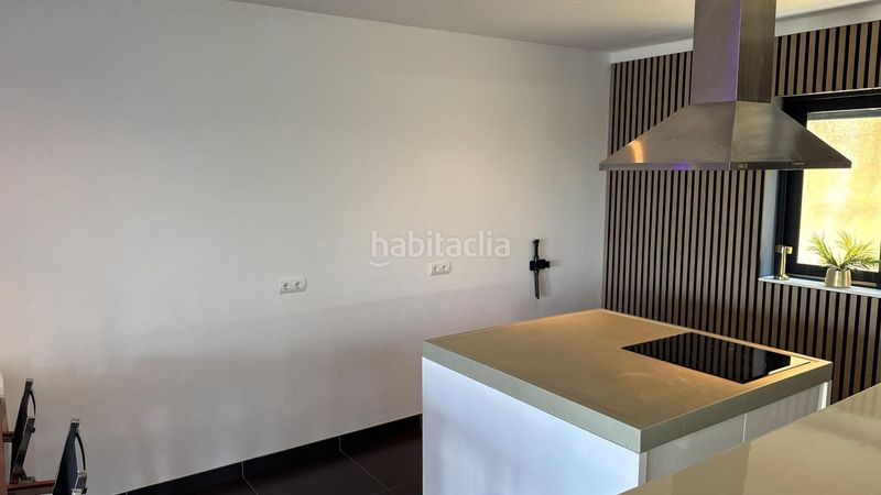 Foto 4b3a86a2-f688-4612-baa3-4bc6f4142beb. Casa amb aparcament piscina a Olivella