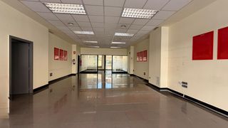 Lloguer Local Comercial  Carrer espirall. Magnifico local en calle comercial completamente nuevo