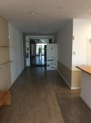 Rent Business premise in Centre Vila. Local comercial en venta o alquiler para realizar tu negocio