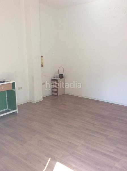 Foto 4bbe7b99-3b8a-43d3-b1a9-b0c66c52d084. Lloguer local comercial a L´Espirall Vilafranca del Penedès