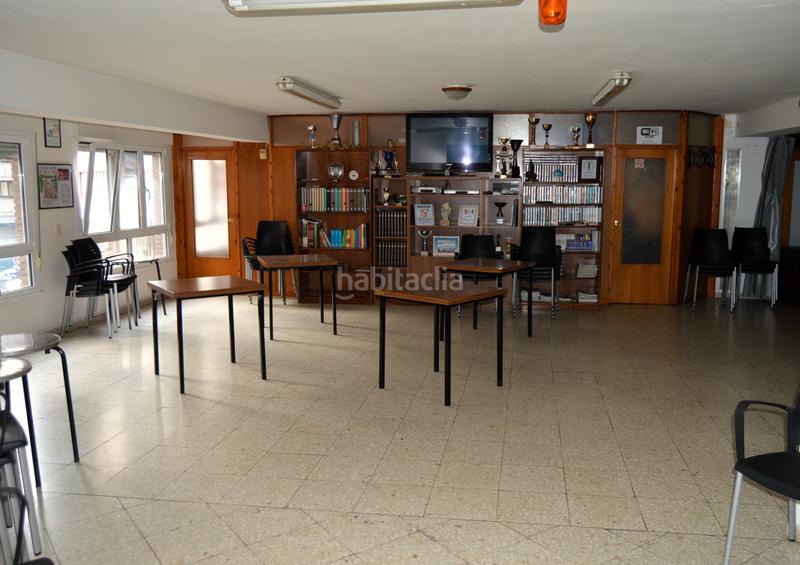 Foto 8cf6b4aa-b4be-4151-a397-d0707adaa610. Oficina a calle gonzález abarca 15 a Centro Avilés