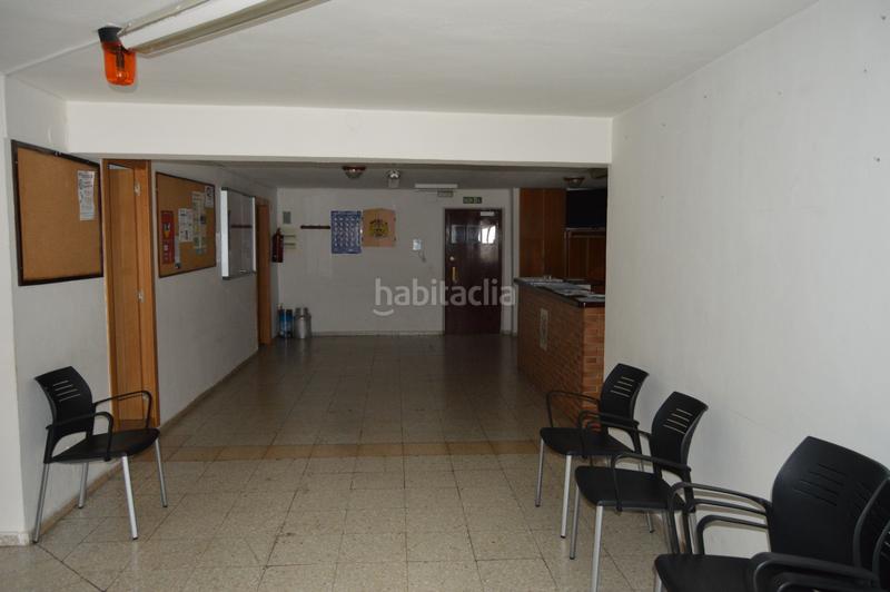 Foto f1a5d1ee-c2a0-4d17-bc4d-35d19fcf38f3. Oficina a calle gonzález abarca 15 a Centro Avilés