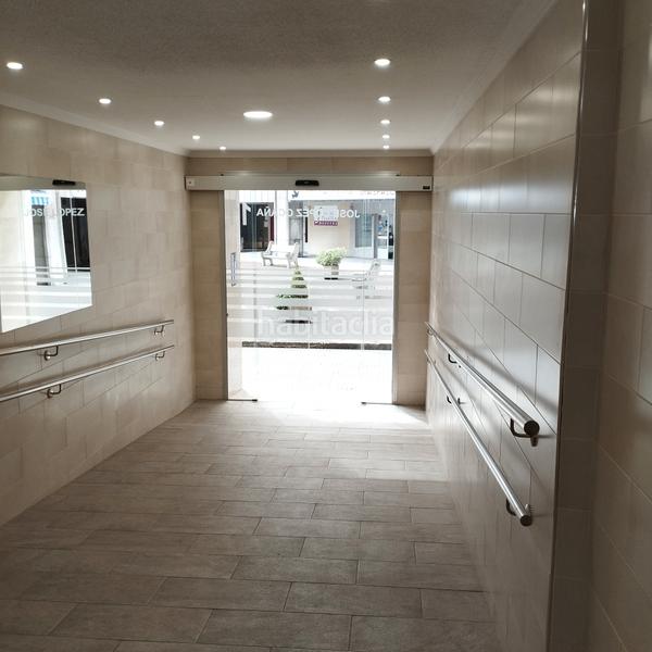 Foto 95f4a72a-9812-4625-a48a-a6cfbe33642c. Ufficio in calle josé lópez ocaña 11 in Centro Avilés