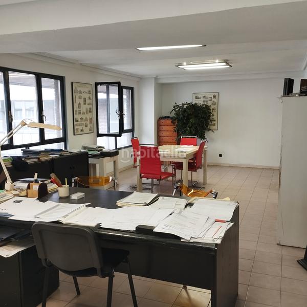 Foto e65c82b2-c590-47e0-95a9-cc63f3bfed12. Ufficio in calle josé lópez ocaña 11 in Centro Avilés