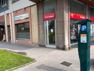 Business premise in Calle González Abarca 15