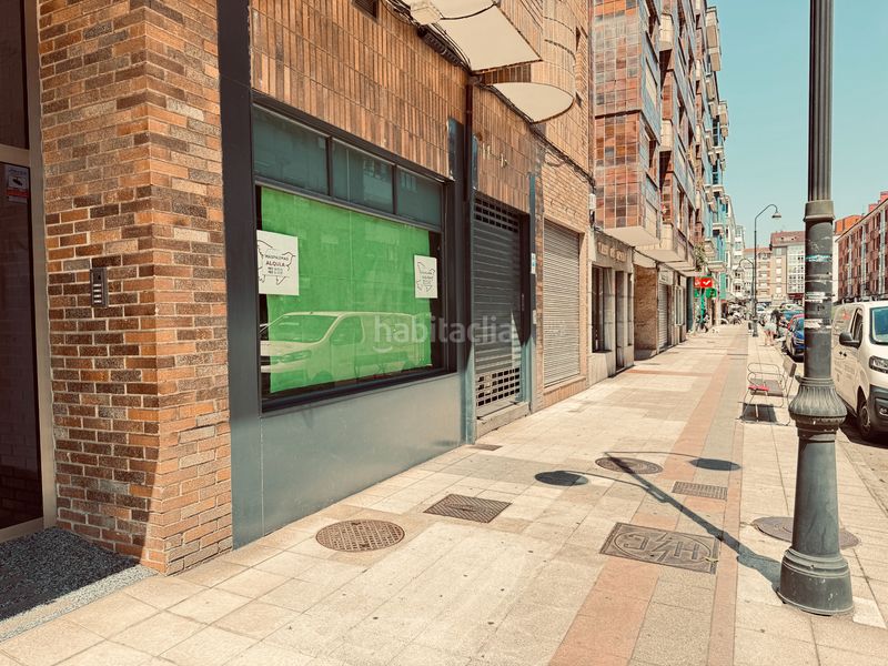 Foto a2a7bfb4-0016-49ff-831f-a57eea48e044. Lloguer local comercial a calle ramiro i 13 a Piedras Blancas Castrillón