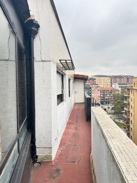 Foto 09135c37-6f6e-4982-a123-fbb177c3fced. Ático en calle josé manuel pedregal 6 ático en venta en el Centro - terraza de 40 metros cuadrados en Avilés