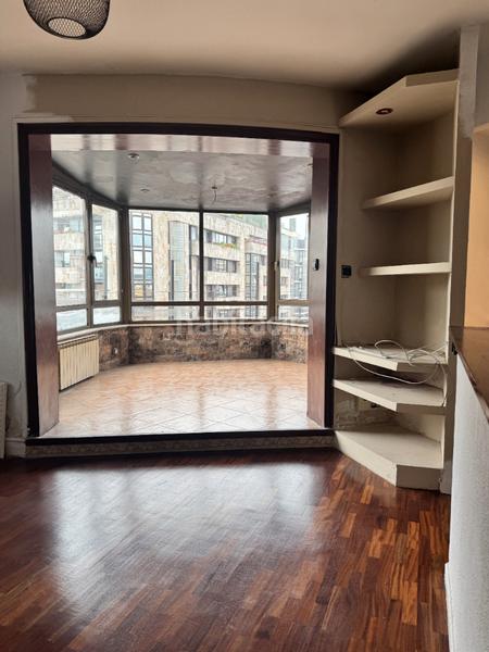 Foto 51b22183-93f0-4664-b742-f88d828ec09a. Ático en calle josé manuel pedregal 6 ático en venta en el Centro - terraza de 40 metros cuadrados en Avilés