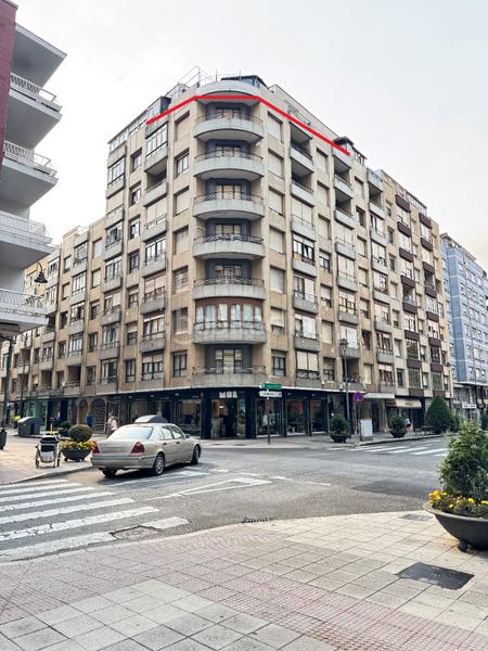 Foto 5a2a9ee7-6873-4e21-8f98-f88370c0af72. Ático en calle josé manuel pedregal 6 ático en venta en el Centro - terraza de 40 metros cuadrados en Avilés