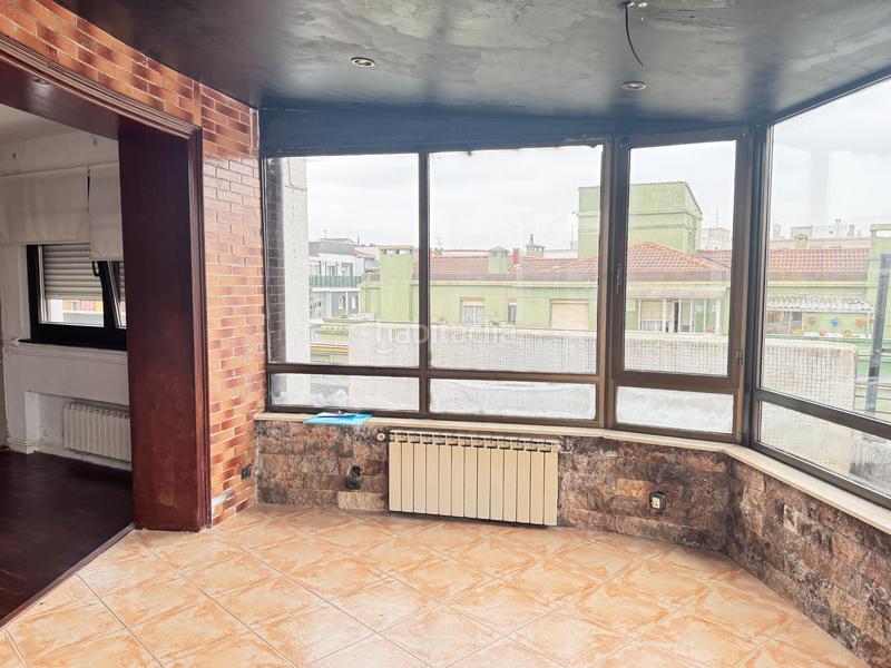 Foto 9443220b-9b83-4869-847f-810cf2e272f6. Ático en calle josé manuel pedregal 6 ático en venta en el Centro - terraza de 40 metros cuadrados en Avilés