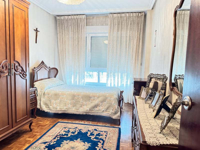 Foto f83d12c7-fefa-46b9-bc73-886b34e31c09. Piso en calle gonzález abarca 13 piso en venta en el Centro en Avilés