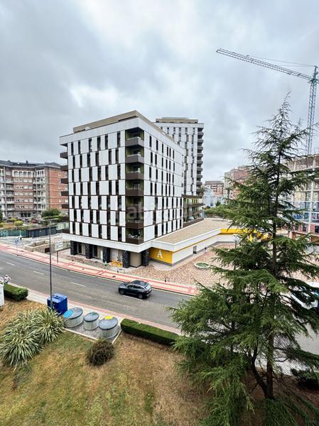 Foto f9a33f29-af1b-4ad1-a627-c50401f04ab0. Piso en calle gonzález abarca 13 piso en venta en el Centro en Avilés