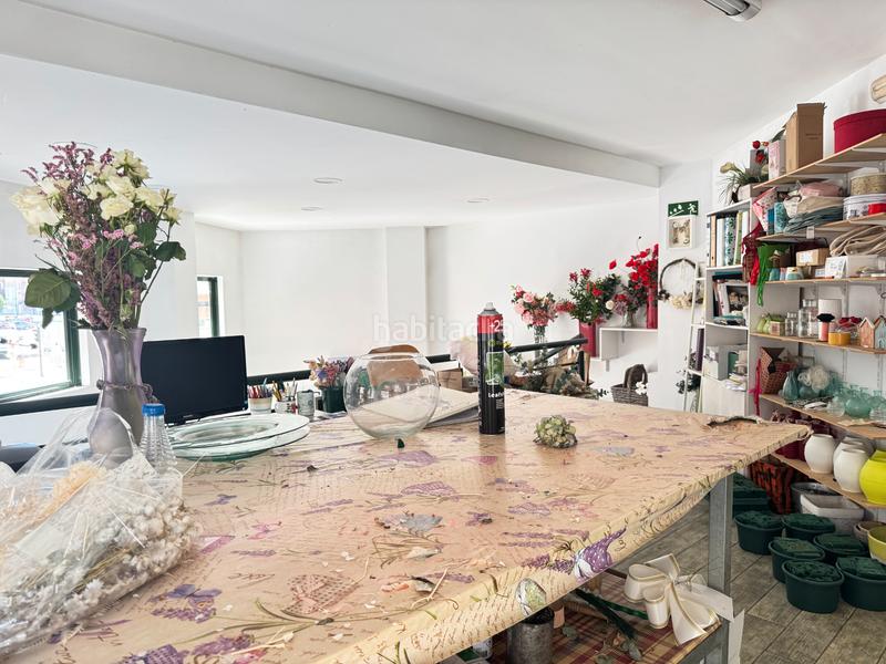 Foto b32cdf79-fda5-46eb-b641-6c7fe96dce6b. Alquiler local comercial en calle josé cueto 48 local comercial de esquina en alquiler en Avilés