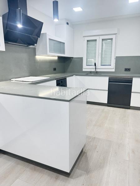 Foto 2cec5d67-0dc0-4a77-8384-7abe1ed914a5. Etagenwohnung in calle cuba 10 in Centro Avilés