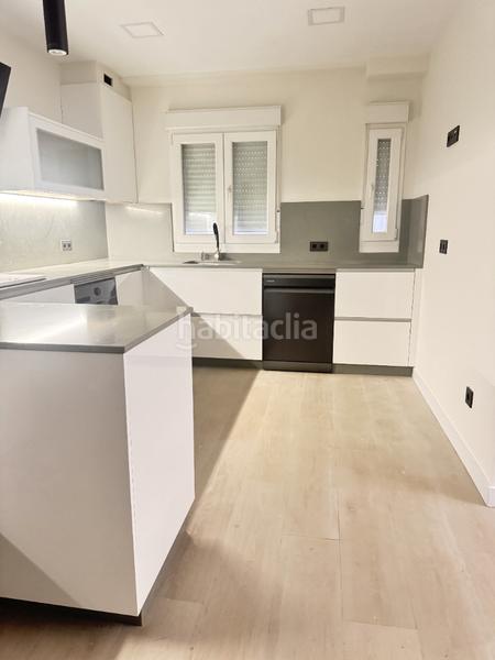 Foto 891f310e-33f0-4377-9e93-55c78420309c. Etagenwohnung in calle cuba 10 in Centro Avilés