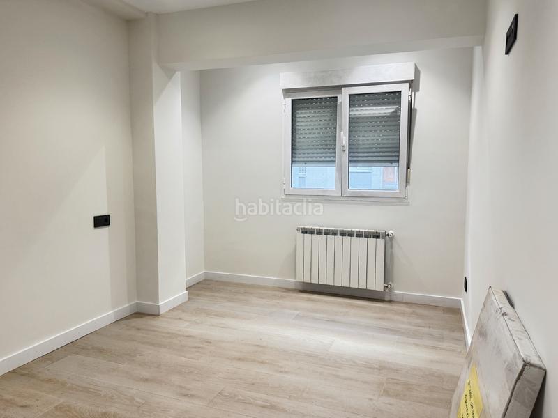 Foto c344bda4-b230-4be7-9c8b-722f93e50c79. Etagenwohnung in calle cuba 10 in Centro Avilés