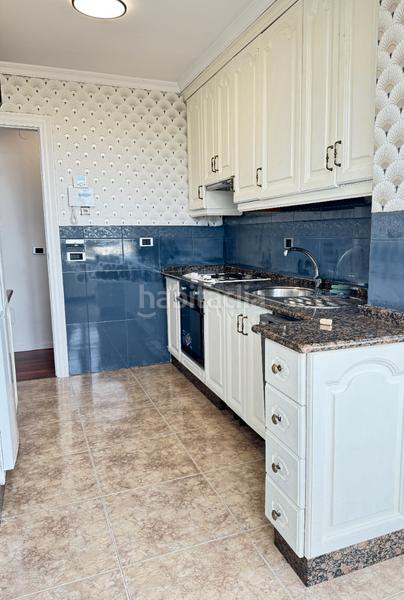 Foto 09170e10-eed8-4951-89de-993ce45ae1c6. Pis a calle alcalde luis treillard 25 a Salinas Castrillón