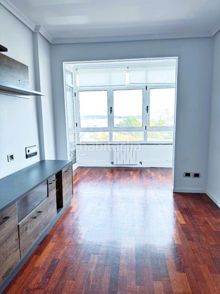 Foto b61b1745-2397-410b-89f4-d084b8c8e692. Pis a calle alcalde luis treillard 25 a Salinas Castrillón