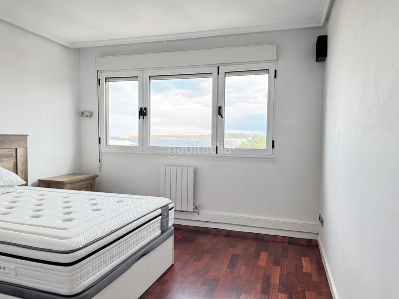 Foto d660b505-d304-4e86-838d-e35d636446dd. Pis a calle alcalde luis treillard 25 a Salinas Castrillón