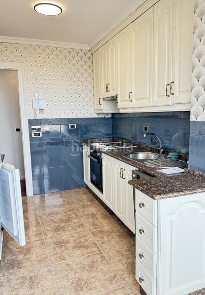 Foto ddff9749-4fb3-4dbd-9c33-efd0d07344d3. Pis a calle alcalde luis treillard 25 a Salinas Castrillón