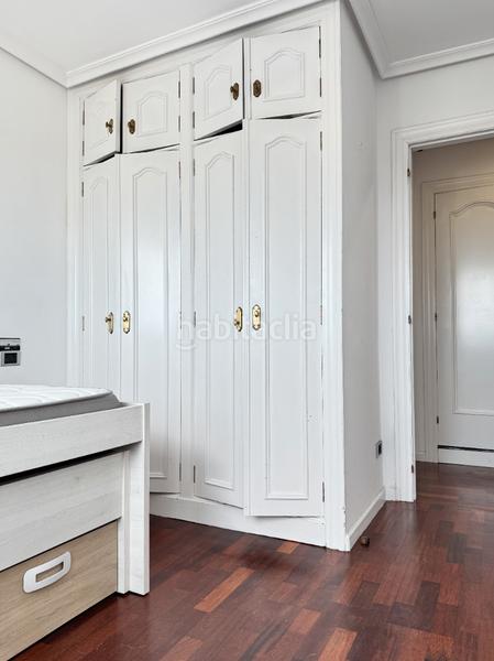 Foto f48b8d20-c862-445d-8584-6ec2d02f5286. Pis a calle alcalde luis treillard 25 a Salinas Castrillón