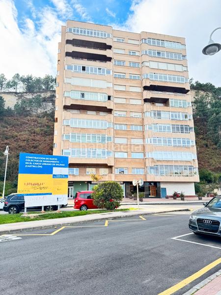 Foto f95abf5e-2545-4c89-a7ea-41a48440ab39. Pis a calle alcalde luis treillard 25 a Salinas Castrillón