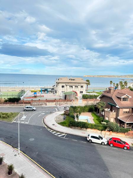 Foto fa68e953-53f9-4f21-95f0-f07c5a1263a4. Pis a calle alcalde luis treillard 25 a Salinas Castrillón